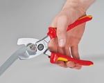 Knipex kablo makası, çift kesici kenarlı, krom kaplamalı, çok bileşenli manşonlarla izole edilmiş, VDE onaylı 200 mm 95 16 200