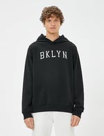 Koton Bisiklet Yaka Uzun Kollu Slogan Baskılı Sweatshirt Sweatshirt Erkek