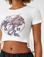 Koton Crop Tişört Uzak Doğu Baskılı Kısa Kollu Bağlama Detaylı T-Shirt Kadın