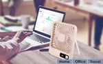 Küçük Masa Fanı, Taşınabilir USB Şarj Edilebilir, 2000mAh Pil ve LCD Ekranlı Eğilebilir Katlanabilir Kişisel Mini Fan, Güçlü Rüzgar, Ultra Sessiz, Ofis, Ev, Kamp için 5 Hız Modu