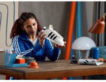 LEGO® adidas Originals Superstar 10282 - Yetişkinler İçin Simgeleşmiş Spor Ayakkabı Yaratıcı Model Yapım Seti (731 Parça)