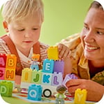 LEGO DUPLO Kasabası Alfabe Kamyonu Oyuncağı 10421 | 2 Yaş ve Üzeri Çocuklar için Yaratıcı Aksesuarlar İçeren Eğitici Oyuncak Yapım Seti, Doğum Günü Hediyesi Fikri (36 Parça)
