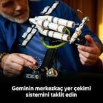 LEGO Icons Kurtuluş Projesi 11389 | Yetişkinler için Ryland Grace Minifigürü İçeren Dekoratif Uzay Gemisi Modeli Yapım Seti, Hediye Fikri (830 Parça)