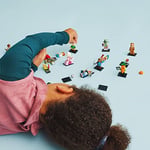 LEGO Minifigures Series 24 71037, Sınırlı Sayıda Gizemli Minifigür Kör Çanta, 2023 Set, Oyuncak Aksesuarlı Koleksiyon Karakterleri