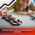 LEGO Speed Champions McLaren F1 Team MCL38 Yarış Arabası 77251 – 10 Yaş ve Üzeri Kız ve Erkek Çocukları ile Yetişkin Motorseverler için Sürücü Minifigürü İçeren Yapım ve Sergileme Seti (269 Parça)