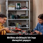 LEGO Technic Ferrari SF–24 F1 Araba 42207 – Yetişkinler için 1:8 Ölçekli V6 Motor, Vites Kutusu, Direksiyon ve DRS içeren Koleksiyonluk Yarış Arabası Modeli Yapım Seti, Hediye Fikri (1361 Parça)