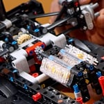 LEGO Technic Mercedes-AMG F1 W14 E Performance 42171 - Yetişkinler için Koleksiyonluk Yaratıcı Yarış Arabası Modeli Yapım Seti, Doğum Günü Hediyesi Fikri (1642 Parça)
