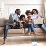 LIVINGTON Fold & Cold – Uzatılabilir Mini Vantilatör, Pilli, Güçlü USB Vantilatör, 10 Saat Çalışma Süresi, Esnek Ayaklı ve Masa Vantilatörü, 1 m Yüksekliğe Kadar Uzatılabilir