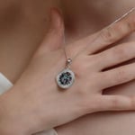 Madam Matmazel Miks Zirkon Taşlı El Yapımı Madalyon Dalga Model Kolye | 925 Ayar Gerçek Gümüş