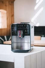 Melitta Caffeo Barista TS Smart Tam Otomatik Kahve Makinesi Gümüş