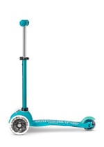 Micro Mini Deluxe Led 3 Tekerlekli Scooter Aqua, 1-5 Yaş, Denge ve Koordinasyon Geliştirici, Işıklı Tekerlekler, Katlanabilir,, 50 Kg Taşıma Kapasitesi