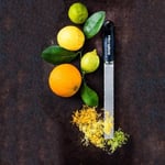 Microplane Narenciye, sert peynir, zencefil, çikolata, hindistan cevizi ve yer mantarı için Premium Classic serisinden Microplane Zester rende ince siyah paslanmaz çelik