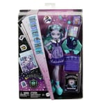 Monster High Kolej ceketi, yıllık, kutu oyunu ve kurabiyelerle oyun kulübü temalı Gizemli Yıllık Twyla bebek ve aksesuar seti, HXW31