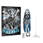 Monster High Reel Drama Bebek, Frankie Stein Siyah Beyaz, Bebek Boyutu ve Yaşam Boyu Posterlerle Koleksiyonluk Reprodüksiyon, Korku Flick Teması - Seçenekler: Frankie Stein, Clawdeen Kurt