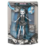 Monster High Reel Drama Bebek, Frankie Stein Siyah Beyaz, Bebek Boyutu ve Yaşam Boyu Posterlerle Koleksiyonluk Reprodüksiyon, Korku Flick Teması - Seçenekler: Frankie Stein, Clawdeen Kurt