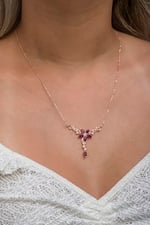 NEREZE 925 Ayar Gümüş Daldaki Gonca Pembe Çiçek Kolye