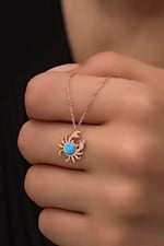 NEREZE 925 Ayar Gümüş Mavi Opal Taşlı Yengeç Kolye