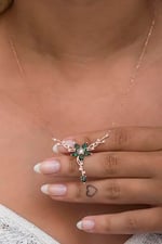 NEREZE 925 Ayar Gümüş Rose Daldaki Gonca Yeşil Çiçek Kolye