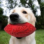 Nerf Dog İnteraktif Squeaker'lı Lastik Futbol Köpek Oyuncağı, Hafif, Dayanıklı ve Suya Dayanıklı, Orta/Büyük Irklar için 15 cm Çap, Tek Birim, Kırmızı (2 paketi) - Seçenekler: 6 in, 6 in (2 paketi)