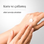 Neutrogena Parfümlü El Kremi 75 ml + Dudak Kremi SPF 20 (4,8 g) — Parfümlü Onarıcı El Kremi — Kuru Dudaklar için Nemlendirici Balm
