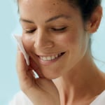 NIVEA Canlandırıcı Tonik 200ml, Nemlendirici, Lotus Çiçeği, Cildi Kurutmadan Temizler, Normal ve Karma Cilt Tipleri