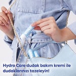 NIVEA Hydro Care Dudak Bakım Kremi, 24 Saat Nem, Aloe Vera, Saf Su ve Doğal Yağlar, SPF 15, Gün Boyu Dudak Bakımı (4,8g)