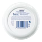 NIVEA Soft Nemlendirici Bakım Kremi 300 ml, 48 Saat Nemlendirme, Jojba Yağı,E Vitamini, Yüz,El,Vücut İçin,Paraben İçermez
