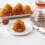 Nordic Ware Non-Stick Novelty Beehive Cake Pan
