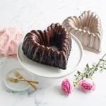 Nordic Ware, Nordicware 55548 Kek Kalıbı, Kalpli Çelenk, Alüminyum Döküm, Hacim: 2.5lt, 55548Amz, Gümüş