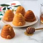 Nordicware 6 Lı Mini Arı Kovanı Kek Kalıbı