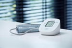 Omron M2 Basic üst kol tansiyon aleti