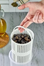 Orret Home Zeytinlik ve Turşuluk Saklama Kabı – 1,5 Lt Süzgeçli, Contalı ve Klipsli Kapaklı Saklama Kabı, Hava ve Sıvı Geçirmez, Zeytin, Turşu ve Gıda Saklama Kabı