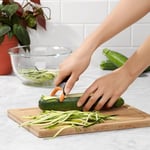 Oxo Good Grips 3 Parçalı Karışık Soyucu Seti - Seçenekler: 3 parçalı Y soyucu seti, Jülyen Soyucu, Tırtıklı soyucu