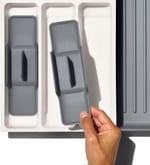 OXO Good Grips Çatal Bıçak Tepsisi - Uzatılabilir