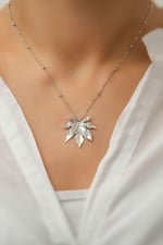 Papatya Silver 925 Ayar Gümüş Çınar Yaprağı Kolye