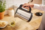 Philips Daily Collection Çelik Su Isıtıcı - 1.7L, 2200W, Işıklı Gösterge, 360° Döner Taban, Mikro Gözenekli Filtre, Yassı Isıtma Yüzeyi, Yaylı Kapak, Enerji Tasarruflu, Güvenli Tasarım (HD9350/90)