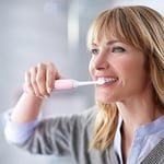Philips Sonicare HX9024/12 Optimal Plaque Defence BrushSync Enabled yedek fırça başlığı, beyaz, 4 adet