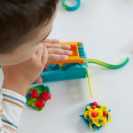 Play-Doh Eğlenceli Fabrika Başlangıç Seti | 3 Yaş ve Üzeri Kız ve Erkek Çocuklar İçin Okul Öncesi Oyuncak | Çocuklar İçin Sanat ve El İşi Seti | 3 Oyun Hamuru Rengi Dahil