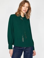 Pul Detaylı Bluz