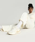 Puma Classics Ribbed Relaxed Pant Kadın Günlük Eşofman Altı 62426866 Krem