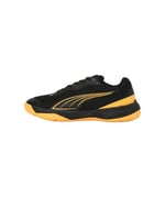 PUMA Solarstrike III İç mekan saha ayakkabısıUnisex Yetişkin