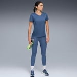 PUMA W TAD ESSENTIAL VNECK Tee Tişört Kadın