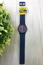 Q&Q-Su Geçirmez Silikon Kordonlu Rakamlı Unisex Kol Saati