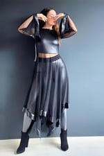 Quincey-DERİ ROBALI VE BİYELİ TÜLLÜ ASİMETRİK MAXİ TUNİK