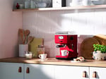 Russell Hobbs 28250-56 Espresso Kahve Makinesi, Retro Kırmızı Süzgeç, 15 Bar, 2 Fincan Başlığı, 1.1 L Çıkarılabilir Su Tankı, - Seçenekler: Espresso makinesi, X El mikseri, X cam blender, X blender...