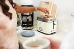 Russell Hobbs Retro ekmek kızartma makinesi, retro geri sayım göstergesi, ekmek başlığı dahil, 6 ayarlanabilir kızartma kademesi + çözme ve ısıtma fonksiyonu, 1300 W, Vintage 21682-56