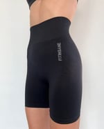 Seamless Toparlayıcı Siyah Kısa Spor Tayt