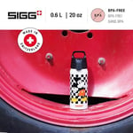 SIGG - WMB One Mickey Retro alüminyum içecek şişesi, gazlı içecekler için uygundur, sızdırmaz, tüy kadar hafif, BPA içermez, iklime zarar vermez, ekrü sertifikalı, 0,6 l