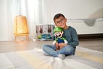 Simba, 109231011, Super Mario Luigi Peluş Figür, Özel ve Detaylı Tasarım, Dayanıklı Kumaş, 30 Cm