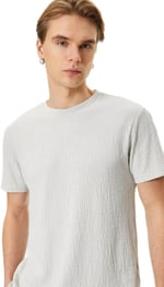 Slim Fit Tişört Bisiklet Yaka Kısa Kollu Dokulu